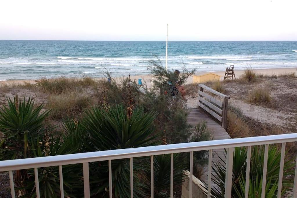 Apartamento Nuevo Playa Aislada Primera Linea De Playa Apartment Cullera